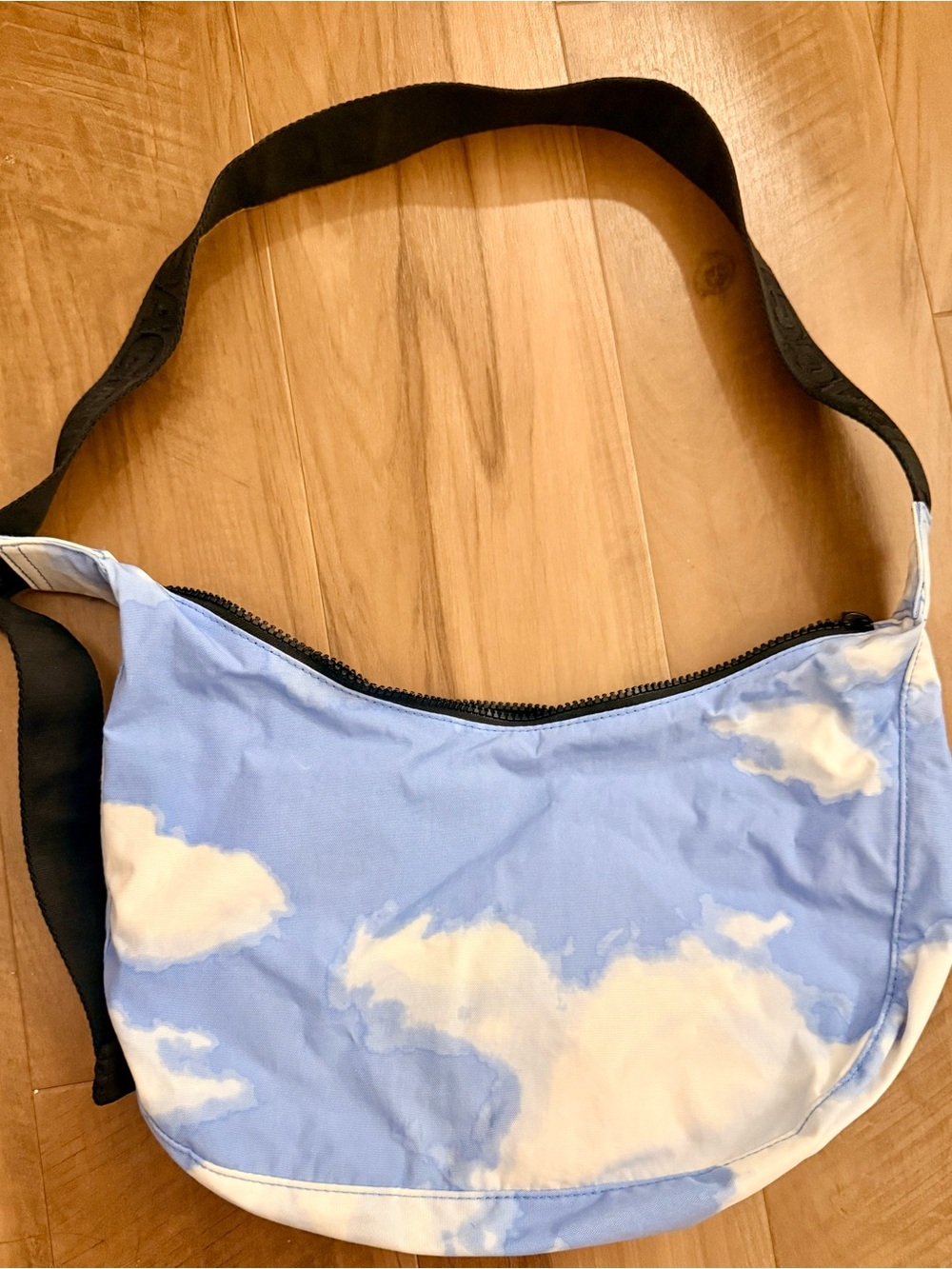 Baggu Medium Crescent Bag – Clouds Print (Discontinued)